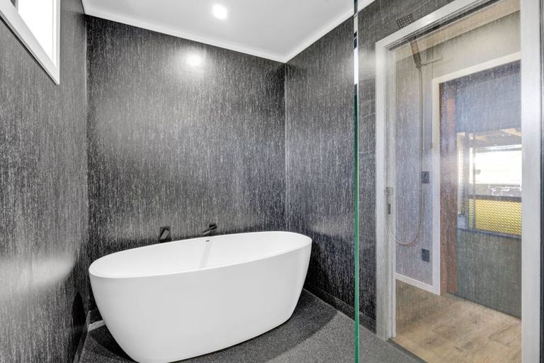 Photo of property in 61 Stanners Street, Eltham, 4322