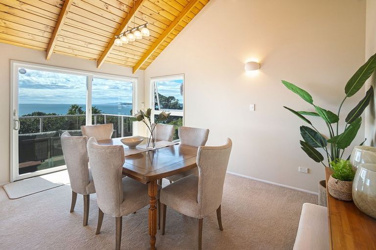 Photo of property in 42 Marellen Drive, Red Beach, 0932