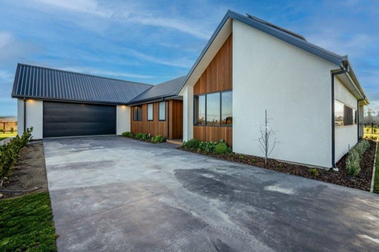 Photo of property in 1a Riverdale Place, Amberley, 7410