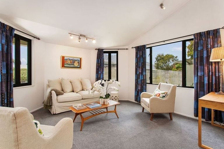 Photo of property in 117 Condell Avenue, Papanui, Christchurch, 8053