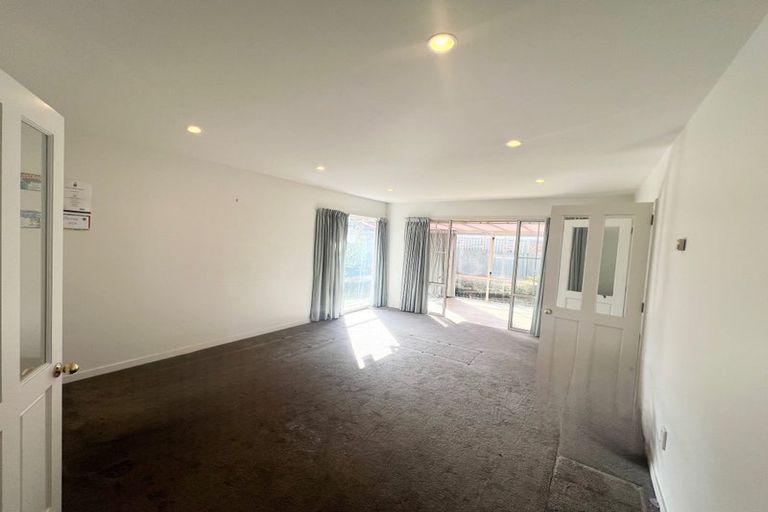 Photo of property in 89 Peer Street, Ilam, Christchurch, 8041