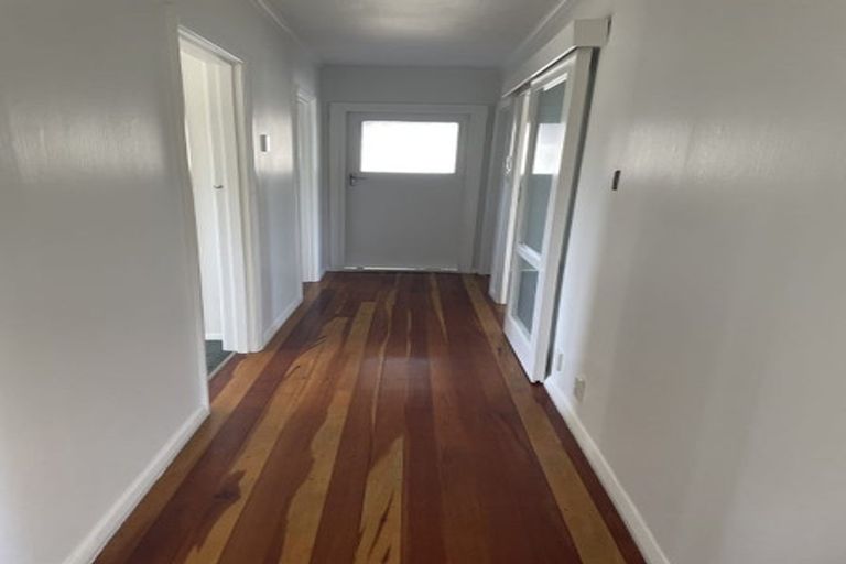 Photo of property in 1 Palmerston Road, Havelock North, 4130