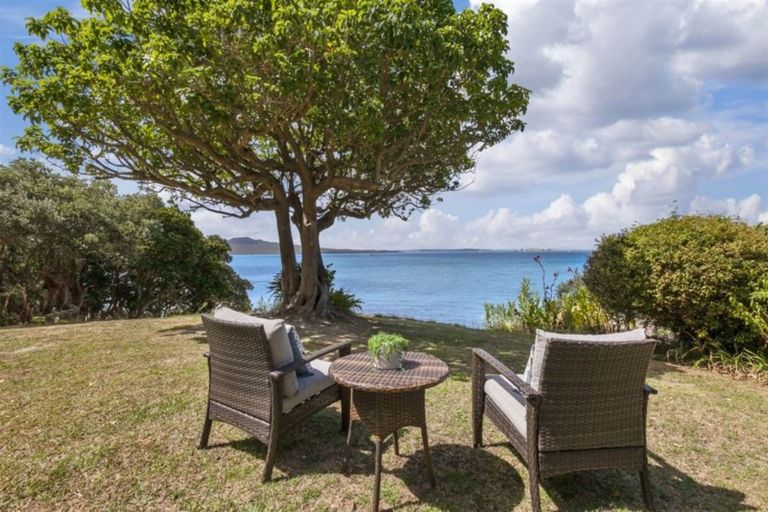 Photo of property in 4/118 Vauxhall Road, Narrow Neck, Auckland, 0624