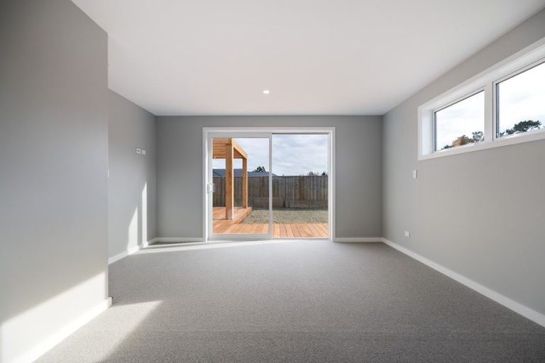 Photo of property in 27 Plover Avenue, Amberley, 7410