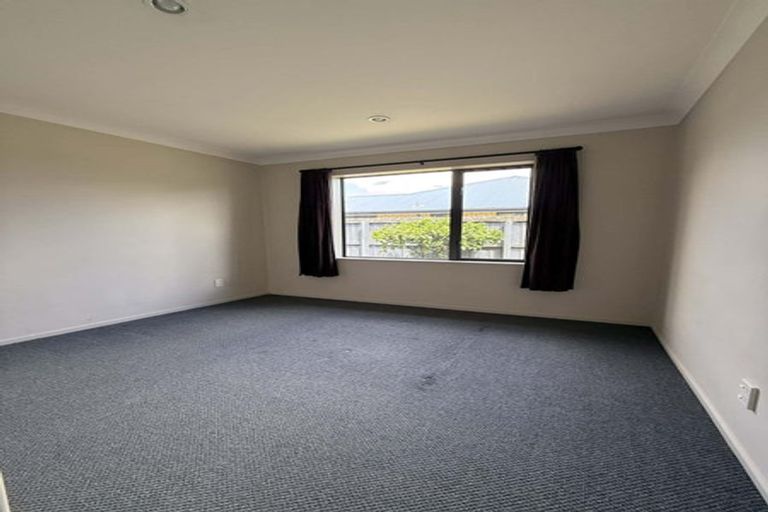 Photo of property in 41 Grimseys Road, Redwood, Christchurch, 8051