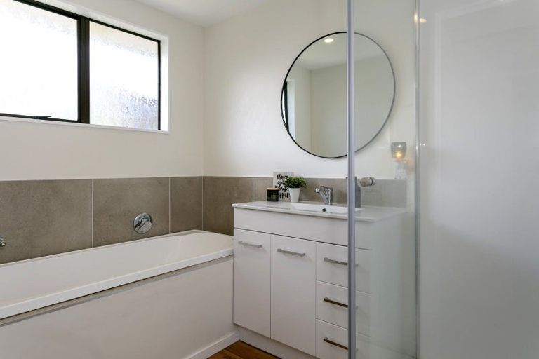 Photo of property in 88 Taharepa Road, Hilltop, Taupo, 3330