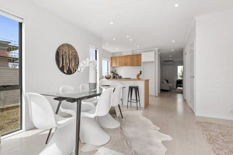 Photo of property in 69 Pepene Avenue, Takanini, 2112