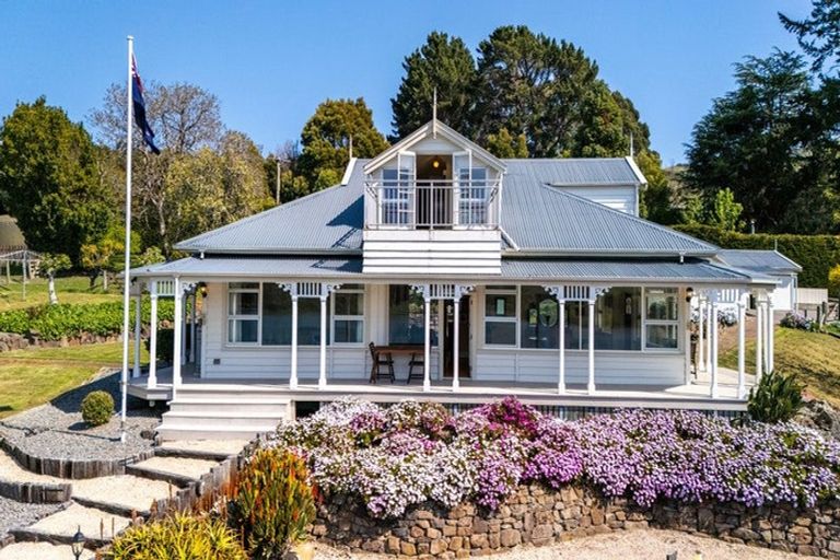 Photo of property in 13 Moores Road, French Farm, Akaroa, 7582