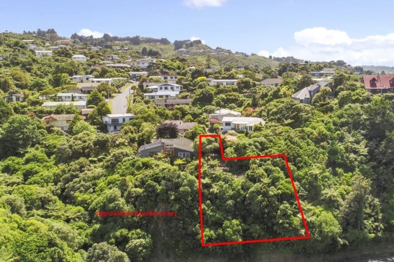 Photo of property in 6b Christina Grove, Normandale, Lower Hutt, 5010