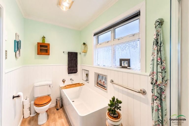 Photo of property in 4 Churchill Street, Putaruru, 3411