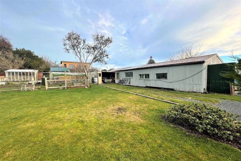 Photo of property in 7 Burns Street, Owaka, 9535