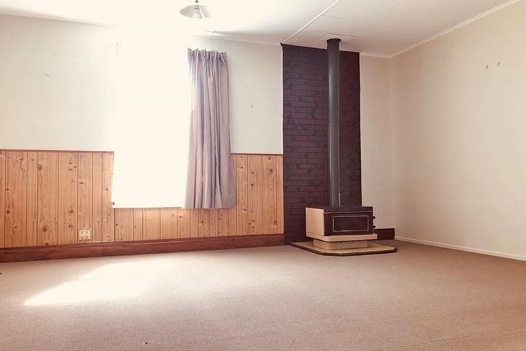 Photo of property in 10 Chapel Street, Papakura, 2110