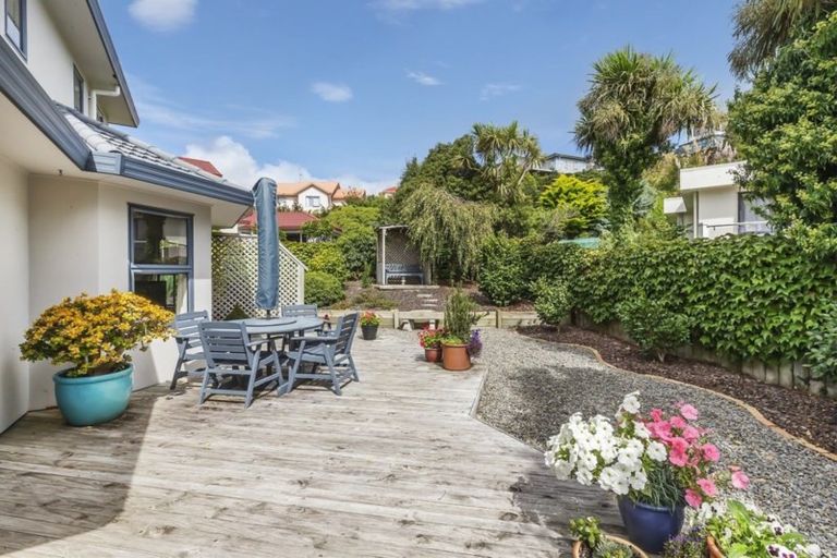 Photo of property in 13 Lanyon Place, Whitby, Porirua, 5024