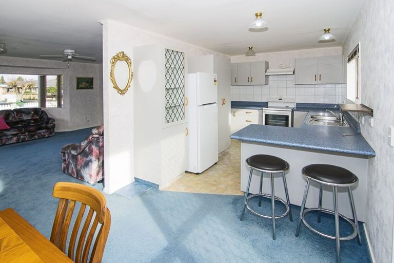 Photo of property in 6 Hogg Crescent, Masterton, 5810