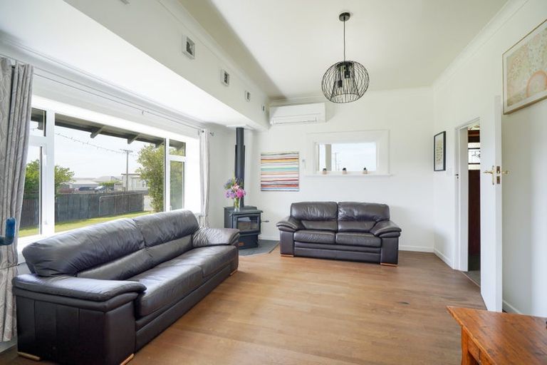 Photo of property in 25 Burrows Street, Bluff, 9814