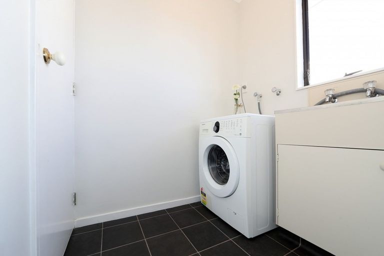 Photo of property in 906a Lyell Street, Akina, Hastings, 4122