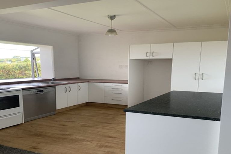 Photo of property in 79 Middleton Road, Kew, Dunedin, 9012