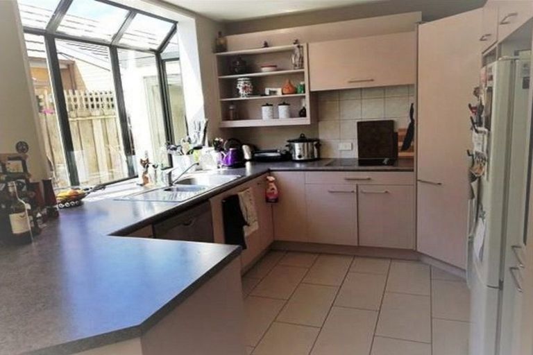 Photo of property in 5 Brockworth Place, Riccarton, Christchurch, 8011