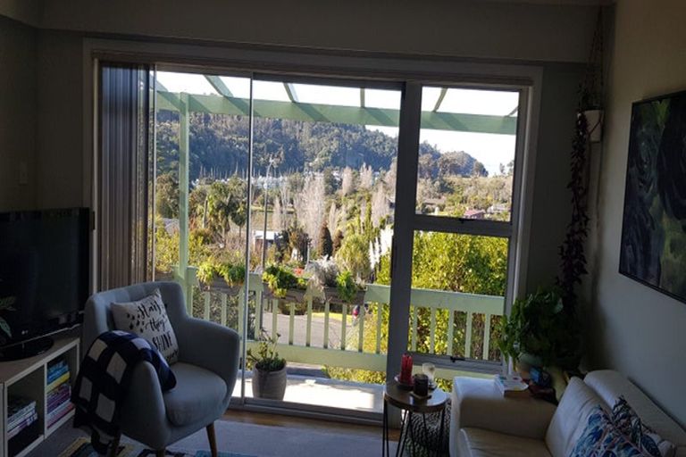 Photo of property in 27 Stillwater Crescent, Stillwater, Silverdale, 0993