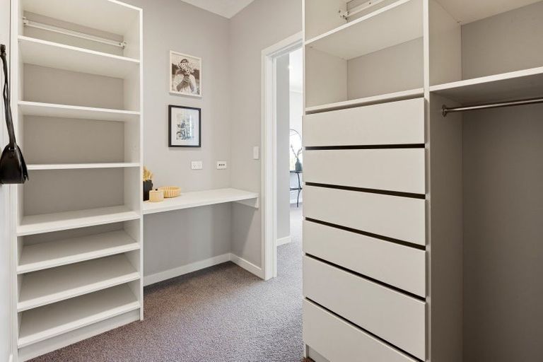 Photo of property in 82 Grey Street, Cambridge, 3434