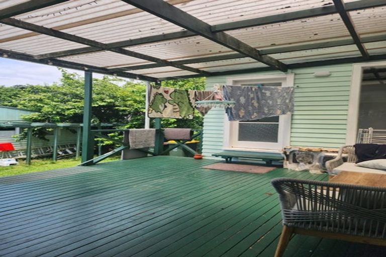 Photo of property in 3 Minton Place, Manurewa, Auckland, 2102