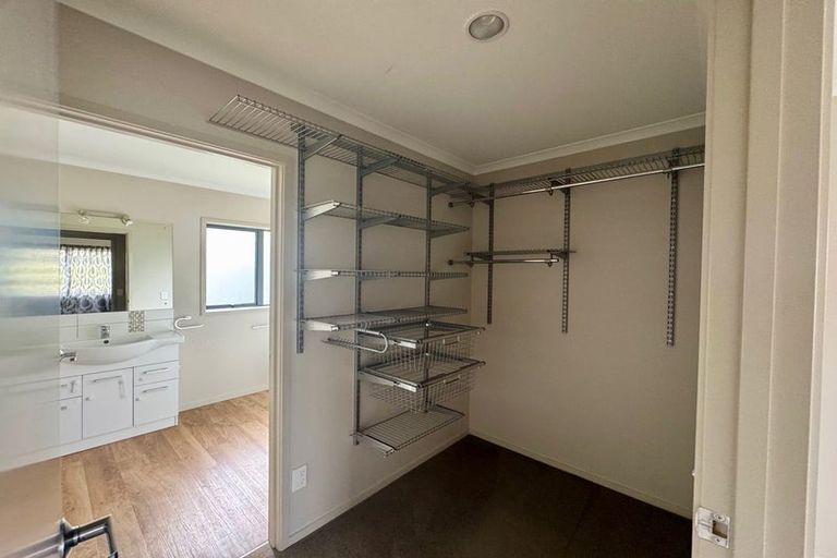 Photo of property in 64 Sunstone Crescent, Brown Owl, Upper Hutt, 5018