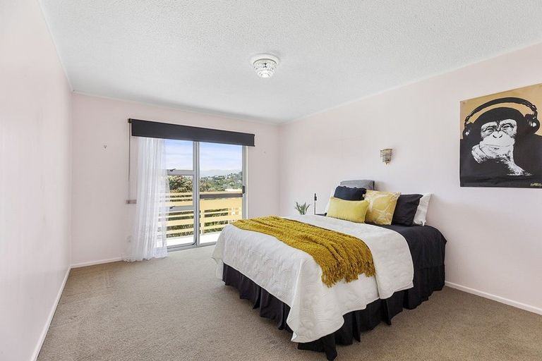 Photo of property in 99 Akaroa Drive, Maupuia, Wellington, 6022