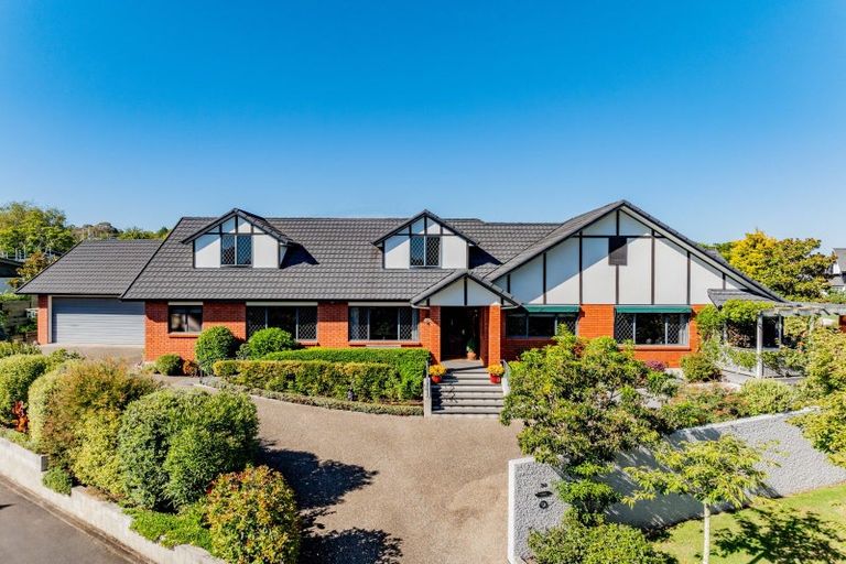 Photo of property in 30 Greenwood Road, Havelock North, 4130
