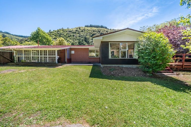 Photo of property in 41a Bridge Road, Birchville, Upper Hutt, 5018