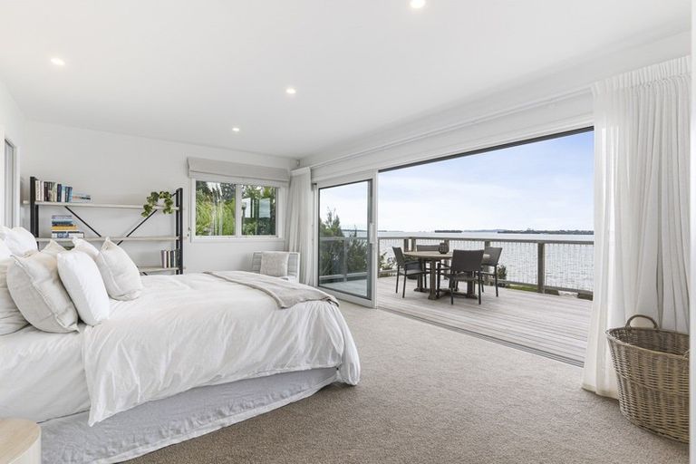 Photo of property in 369 Clifton Road, Whitford, Howick, 2571