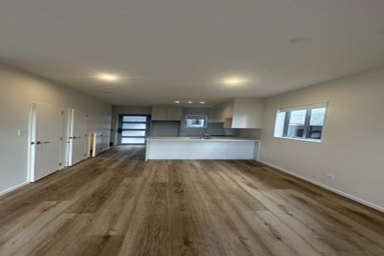 Photo of property in 3/15 Sea Vista Avenue, Beach Haven, Auckland, 0626