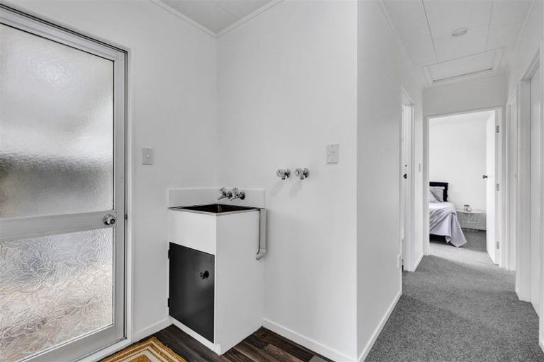 Photo of property in 2/18 Culzean Grove, Bell Block, New Plymouth, 4312