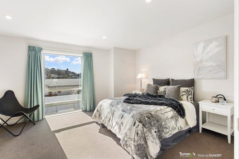 Photo of property in 2/32 Dr Taylor Terrace, Johnsonville, Wellington, 6037