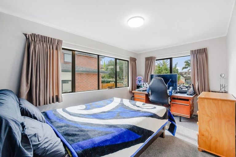 Photo of property in 3 Bluefin Way, West Harbour, Auckland, 0618