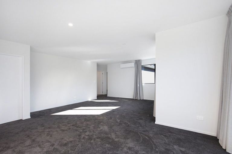 Photo of property in 49 Mehrtens Crescent, Woodend, 7691