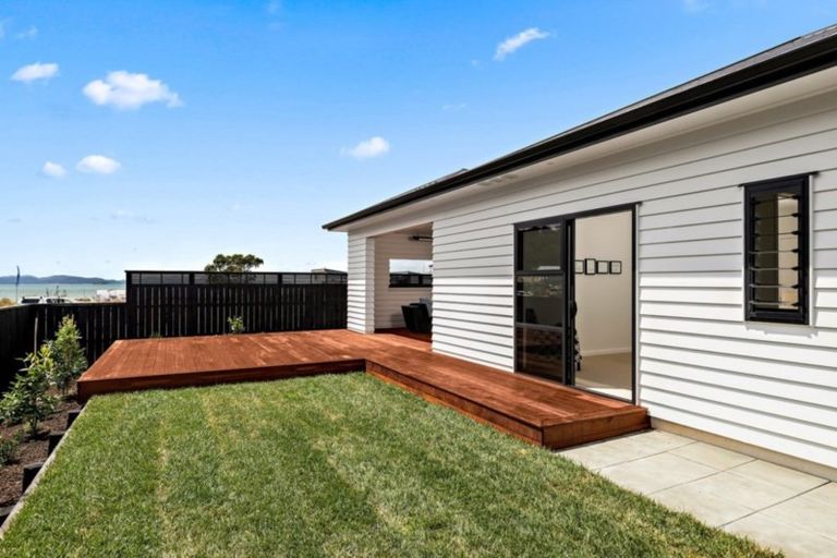 Photo of property in 11 Hampton Mews, Snells Beach, 0920