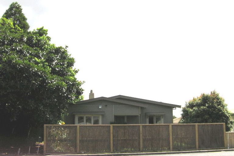 Photo of property in 138 Rosebank Road, Avondale, Auckland, 1026