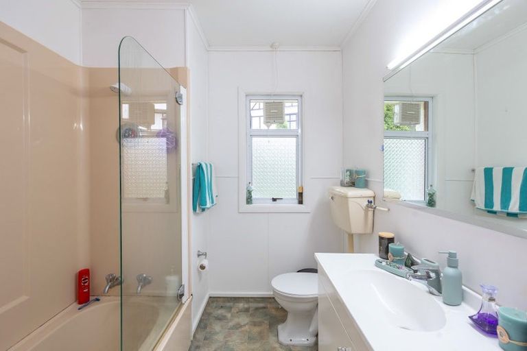 Photo of property in 17a Keir Crescent, Lansdowne, Masterton, 5810