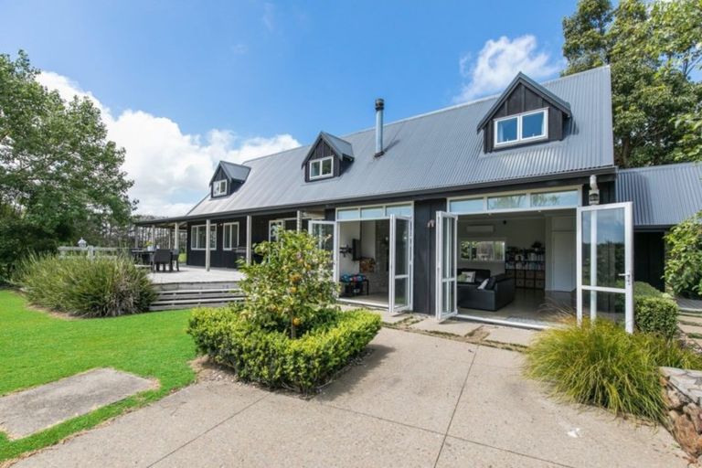 Photo of property in 370b Clarks Beach Road, Clarks Beach, Pukekohe, 2679
