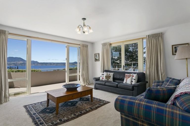 Photo of property in 42 Wakeman Road, Acacia Bay, Taupo, 3330
