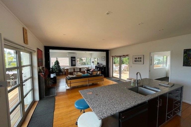 Photo of property in 20 Bracken Avenue, Takapuna, Auckland, 0622