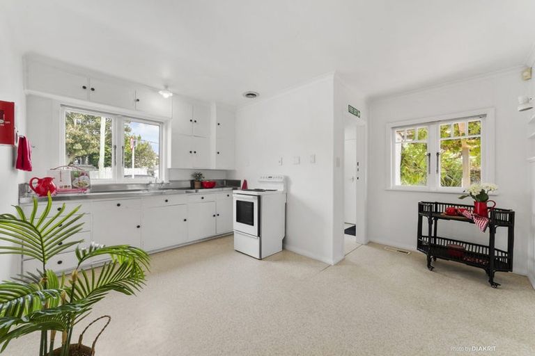 Photo of property in 284 Karori Road, Karori, Wellington, 6012