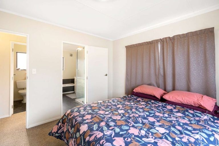 Photo of property in 47 Totara Road, Awapuni, Palmerston North, 4412