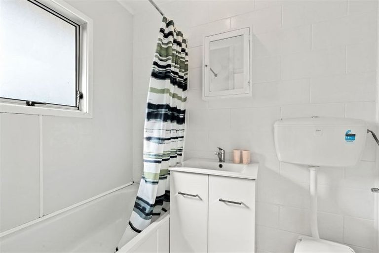 Photo of property in 6/21 Third Avenue, Avenues, Whangarei, 0110