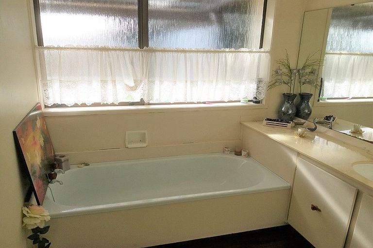 Photo of property in 29 Diorella Drive, Clover Park, Auckland, 2019