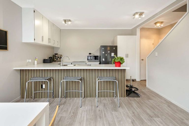 Photo of property in 138 Gloucester Street, Taradale, Napier, 4112