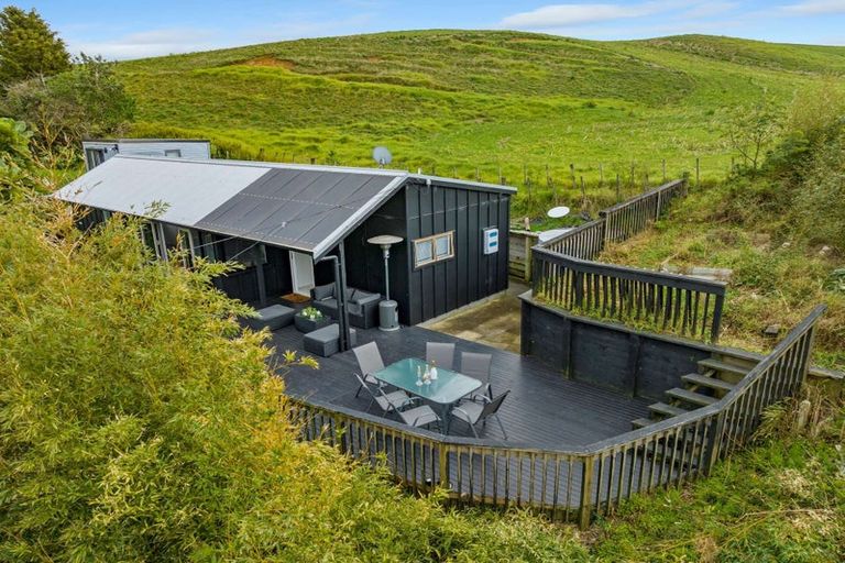 Photo of property in 16 Shelly Beach Road, Shelly Beach, Helensville, 0874