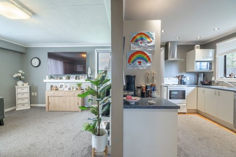 Photo of property in 11 Stephens Street, Waikiwi, Invercargill, 9810