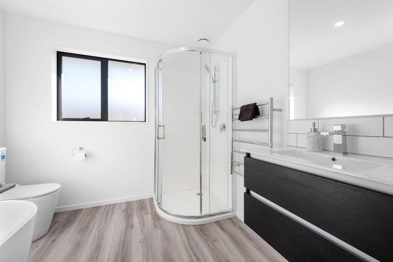 Photo of property in 2 Waituna Street, Pegasus, 7612