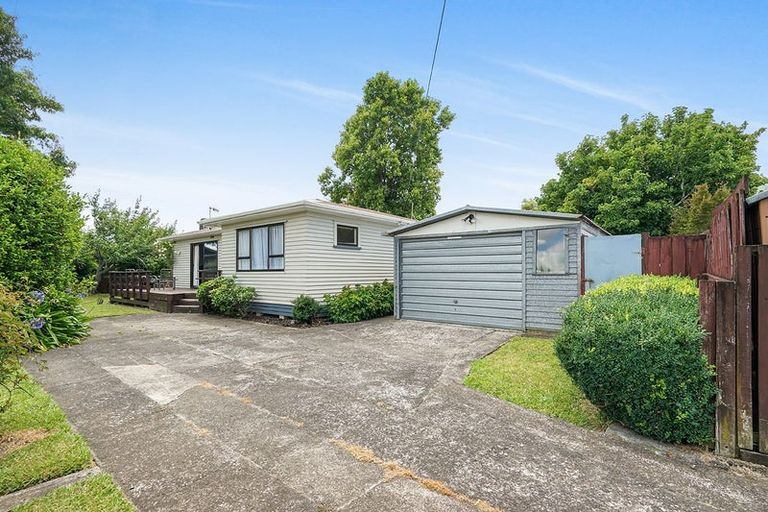 Photo of property in 37 Pollen Crescent, Melville, Hamilton, 3206